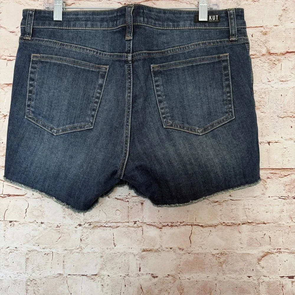 Kut from the Koth Gidge fray jean shorts